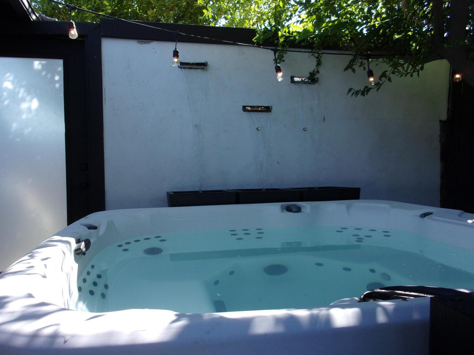 Updated Dwntwn 2Bd Twnhse W/Hot Tub& Private Patio Palm Springs Luaran gambar